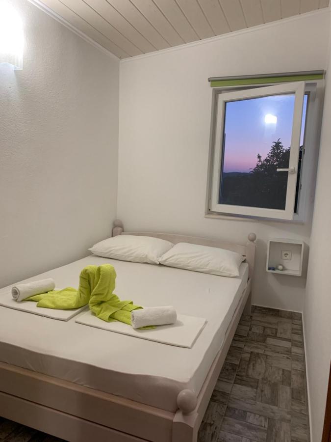 Studio Apartment Simi Трогир Экстерьер фото